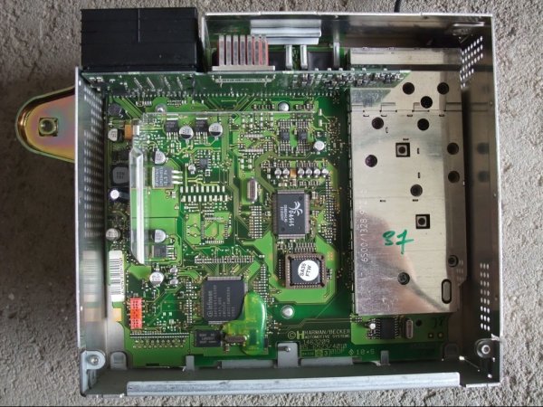 Таможня &laquo;Манас&raquo; пресекла незаконный ввоз радиоблоков из Китая &mdash; Tazabek