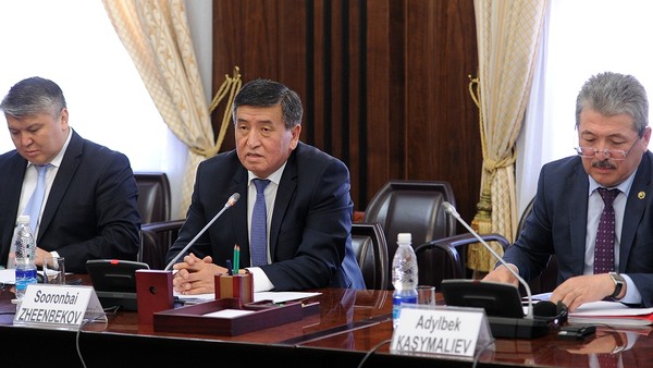 Премьер С.Жээнбеков сообщил миссии МВФ о росте ВВП Кыргызстана &mdash; Tazabek