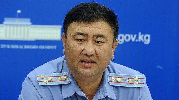 Милиция просит родителей проконтролировать своих детей на последнем звонке и ограничить им доступ к автомашинам