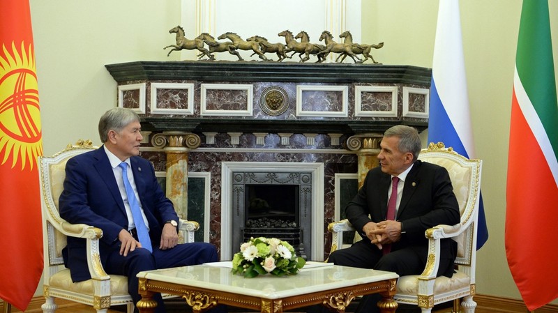 Президенты Кыргызстана и Татарстана выступили за увеличение количества
авиарейсов между странами &mdash; Tazabek