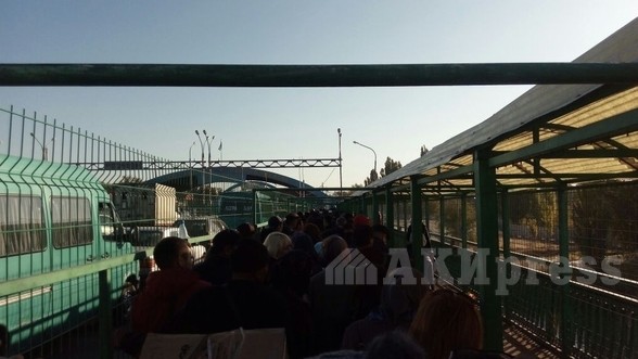 Бизнес-сообщество призывает правительство КР максимально быстро решить вопросы на казахско-кыргызской границе, предприниматели терпят убытки &mdash; Tazabek