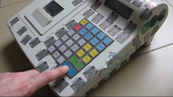 Минэкономики предложило создать правовую основу для ввода в Кыргызстане электронной системы фискализации процедур учета торговых операций &mdash; Tazabek