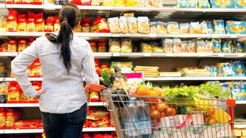 Кыргызстанцы стали меньше тратить на продукты питания &mdash; Tazabek