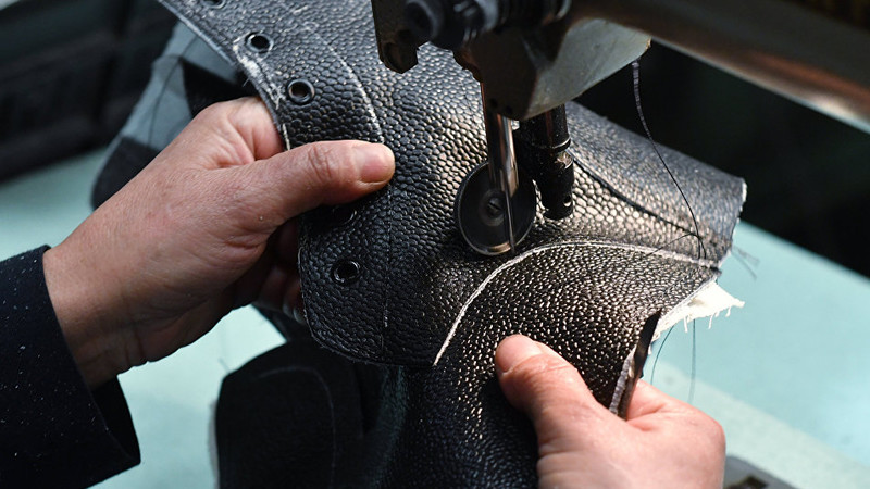 Лидеры производства: Какой регион Кыргызстана в 2018 году произвел больше обуви? &mdash; Tazabek