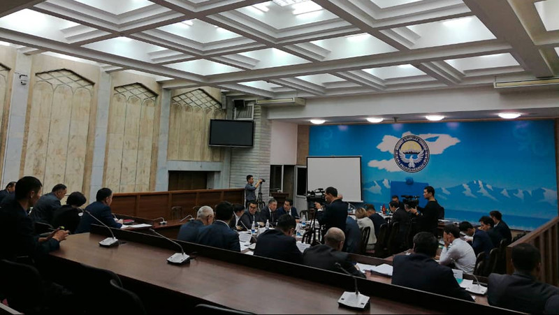 Фракция &laquo;Республика-Ата-Журт&raquo; направит предложение премьеру принять меры в отношении главы ГТС А.Онолбекова за его отсутствие &mdash; Tazabek