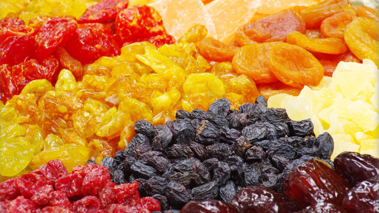 ГТС задержала грузовик с контрабандой сухофруктов из Таджикистана стоимостью 943 тыс. сомов &mdash; Tazabek