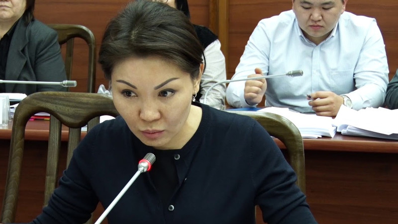 Депутат: У нас под носом миллионы воруют и госслужба об этом молчит, а мы не можем найти деньги на повышение пенсии &mdash; Tazabek