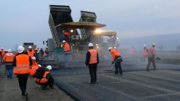 За 9 месяцев дорожная отрасль профинансирована на 3,7 млрд сомов, - Минтранс &mdash; Tazabek