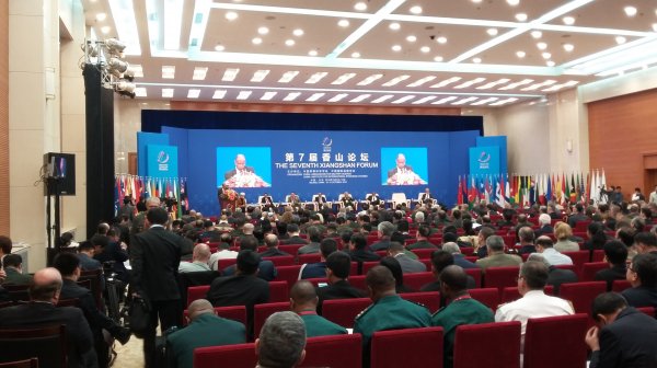 Страны ЦА закупают Интернет у казахских операторов с наценкой 3000%, мировые цены составляют около 70 центов за мегабит в секунду, - Т.Султанов &mdash; Tazabek