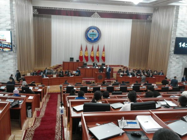 Минфин планирует в 2017 году профинансировать капвложения на 2,9 млрд сомов &mdash; Tazabek