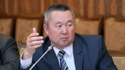 Вовремя не внедрили услугу сохранения телефонного номера при замене оператора, кто несет ответственность за это? - депутат С.Нышанов &mdash; Tazabek