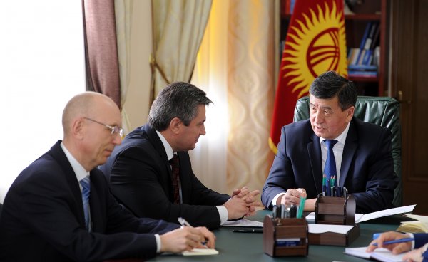 Беларусь уделяет особое внимание сотрудничеству с Кыргызстаном в сферах сельского хозяйства, транспорта и образования, - посол В.Денисенко &mdash; Tazabek