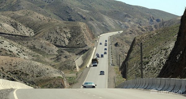 Экс-мэр Кадамжая предложил построить альтернативную объездную дорогу на участке Кок-Талаа&mdash;Пульгон из-за аварий &mdash; Tazabek