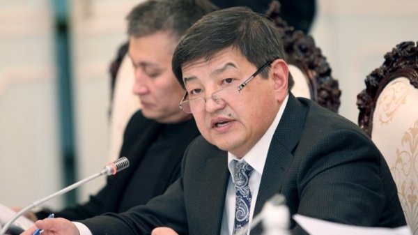 Депутат: Надо, чтобы Минфин ответил, на что ушло 3 млрд сомов грантов &mdash; Tazabek