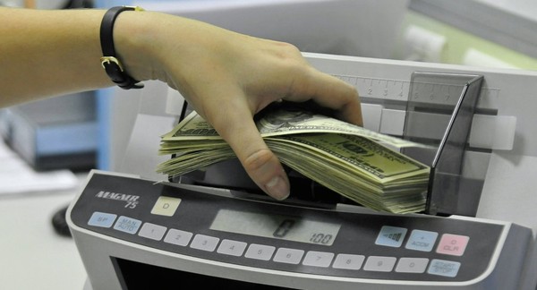 В 2017 году приток денежных переводов в КР возможно возрастет еще на 20-25%, - АБР &mdash; Tazabek