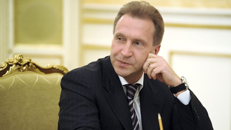 Когда Кыргызстан решал вступать в ЕАЭС, Россия приняла сложное решение и инвестировала в спецфонд до $1 млрд, - правительство РФ &mdash; Tazabek