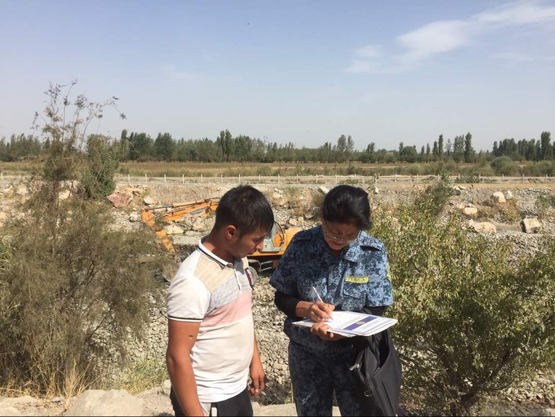 Госэкотехинспекция задержала гражданина, незаконно перевозившего гравий и песок с реки Араван-Сай &mdash; Tazabek