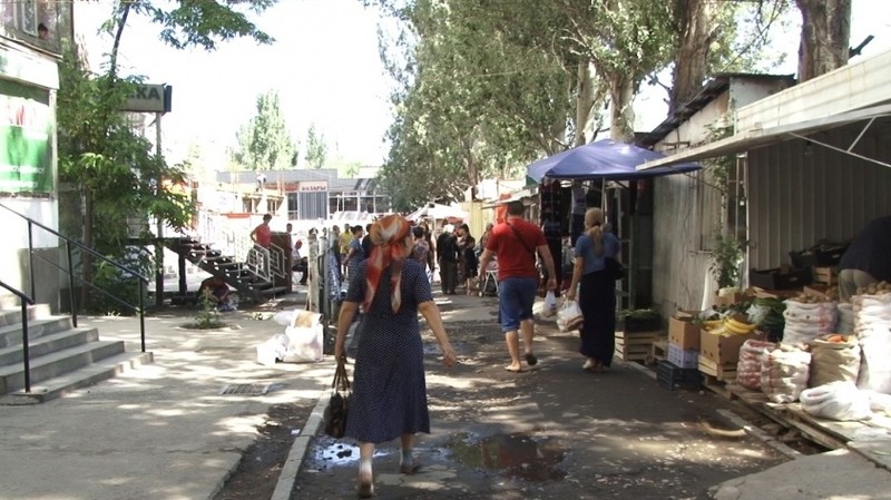 Госветфитоинспекция выявила нарушения на рынке &laquo;Чынар&raquo; и в кафе &laquo;Талисман&raquo; &mdash; Tazabek