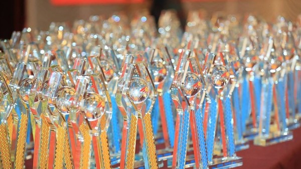 Объявлен старт V Всемирного конкурса для кыргызстанцев «Акыл Тирек - 2017»