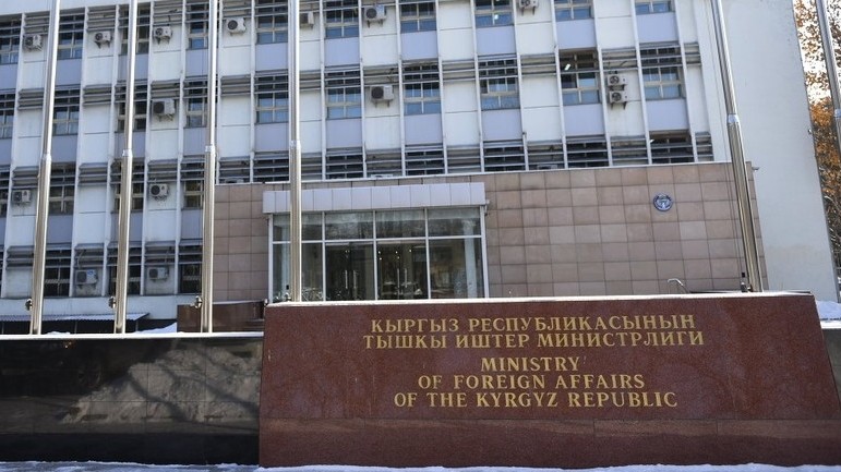 В МИДе рассказали, на какие загранпоездки ведомство потратило более 6 млн сомов в августе 2017 года &mdash; Tazabek