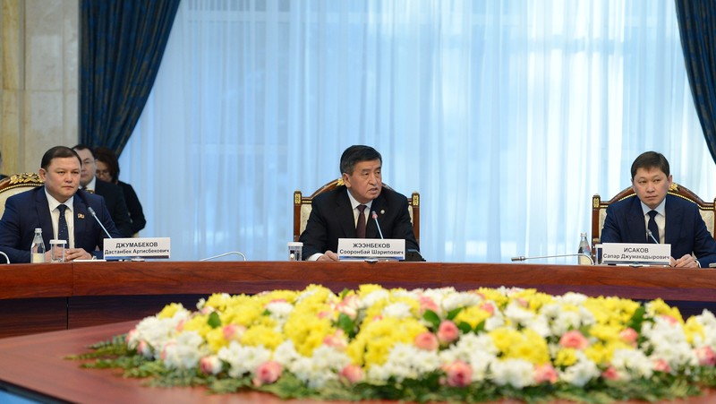 По таможне начата реформа, первые цифры уже показывают, мы не остановимся на этом, - премьер С.Исаков &mdash; Tazabek