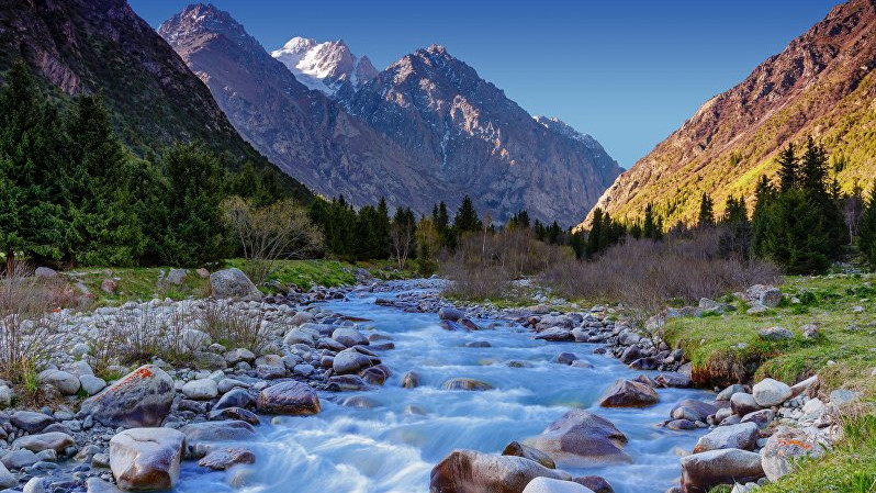 За 2017 год валовая добавленная стоимость в сфере туризма составила более 25 млрд сомов или 5% к ВВП &mdash; Tazabek