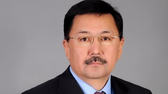 Депутат главе ГНС: Вы расставляете кадры по бай-манапски, когда к главе Ошского УГНС заходят люди, у него &laquo;салам-пополам&raquo; &mdash; Tazabek