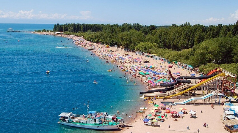 Пансионаты-миллионеры: Сколько платят пансионаты Иссык-Куля в бюджет, в том числе &laquo;Карвен 4 сезона&raquo;, &laquo;Голубой Иссык-Куль&raquo;, &laquo;Золотые пески&raquo; и другие? &mdash; Tazabek