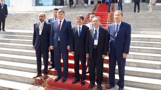 В результате реформ по либерализации внешнеторгового режима КР стала одной из самых открытых стран в регионе, - министр О.Панкратов &mdash; Tazabek