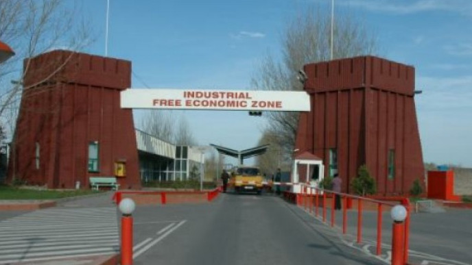 Министр О.Панкратов считает, что если ГНС начнет администрировать уплату НДС субъектов СЭЗ, могут возникнуть большие риски &mdash; Tazabek