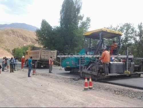 Компенсации сельчанам Жалал-Абадской области за снос их построек при строительстве автодороги Север&mdash;Юг выплатит инбанк, - руководитель проекта К.Мамаев &mdash; Tazabek