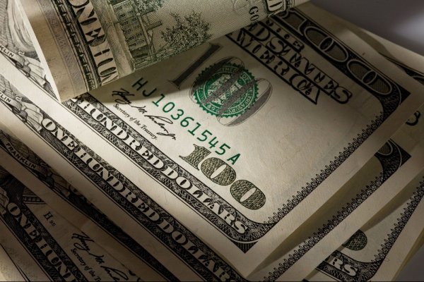 «Курс валют»: Доллар продается по 68,35 сома (график) — Tazabek