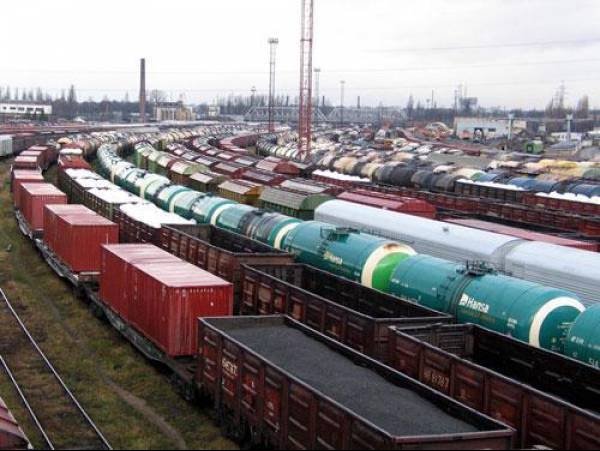 Кыргызстан и Казахстан договорились ввести унифицированный железнодорожный тариф для КР, - Минэкономики &mdash; Tazabek