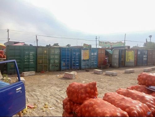 Счетная палата: &laquo;Лагуна Групп&raquo; арендует 2,8 га под рынки &laquo;Дыйкан&raquo; и &laquo;Пишпек&raquo; без оплаты арендных платежей &mdash; 7,1 млн сомов в год &mdash; Tazabek