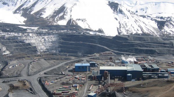 Кыргызстану потребуется более $200 млн для выкупа контрольного пакета акций в Centerra Gold Inc. &mdash; Tazabek