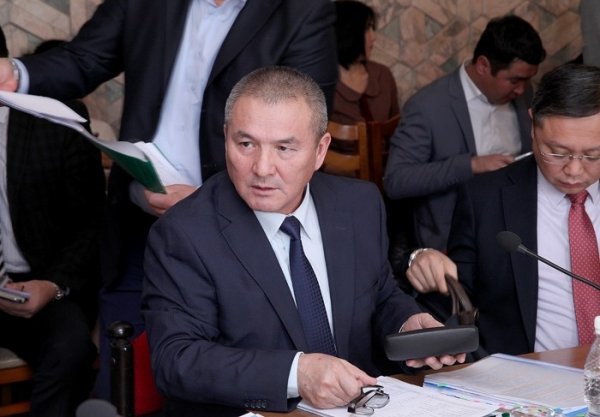 Министр транспорта Ж.Калилов уволил директора дирекции по работе с ИБР Э.Жумалиева и главу ГРИП К.Мамаева &mdash; Tazabek