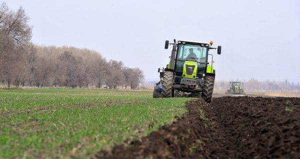 Президент А.Атамбаев поставил цель найти до $1 млрд на развитие ирригации в Кыргызстане, - первый вице-премьер &mdash; Tazabek