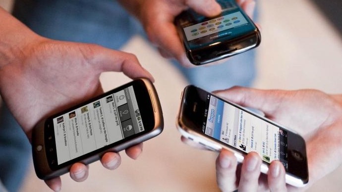 За 7 месяцев доходы от предоставления услуг Интернета и связи снизились на 25,5% и составили 12,9 млрд сомов &mdash; Tazabek