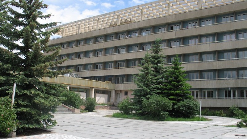 За сколько были приватизированы имущественные комплексы пансионатов &laquo;Золотые пески&raquo;, &laquo;Укун&raquo; и лагерей &laquo;Нур&raquo; и &laquo;Орленок&raquo;? (суммы, дата приватизации по 27 объектам ) &mdash; Tazabek