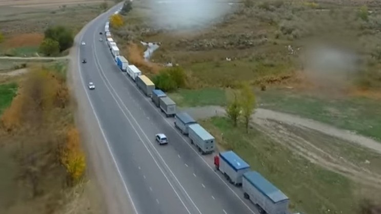 ЕАЭС показал себя неэффективным институтом: из-за блокады союзной страны Кыргызстан потерял $200 млн, а они даже не внесли это в повестку дня, - депутат &mdash; Tazabek