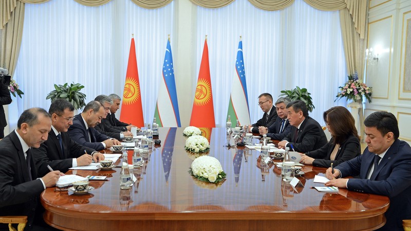 Рабочие группы КР и РУз проведут рабочую группу по проекту строительства железной дороги Кыргызстан&mdash;Китай&mdash;Узбекистан, - премьер РУз А.Арипов  (фото) &mdash; Tazabek