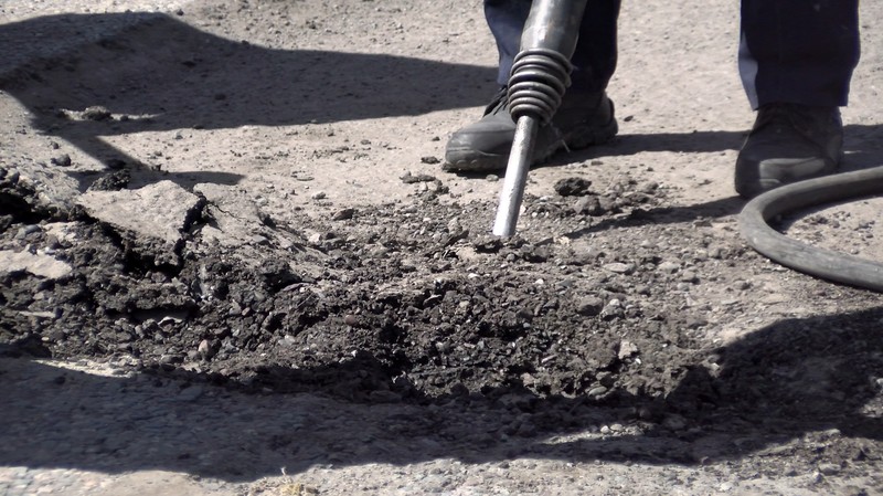 Минтранс: Общий ущерб, нанесенный автодорогам, в результате стихийных бедствий составил 129,4 млн сомов &mdash; Tazabek