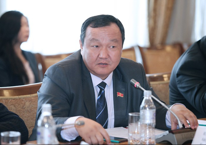 Депутат &mdash; Госфинразведке: Почему информация по &laquo;Росинбанку&raquo; вышла через четыре года? &mdash; Tazabek