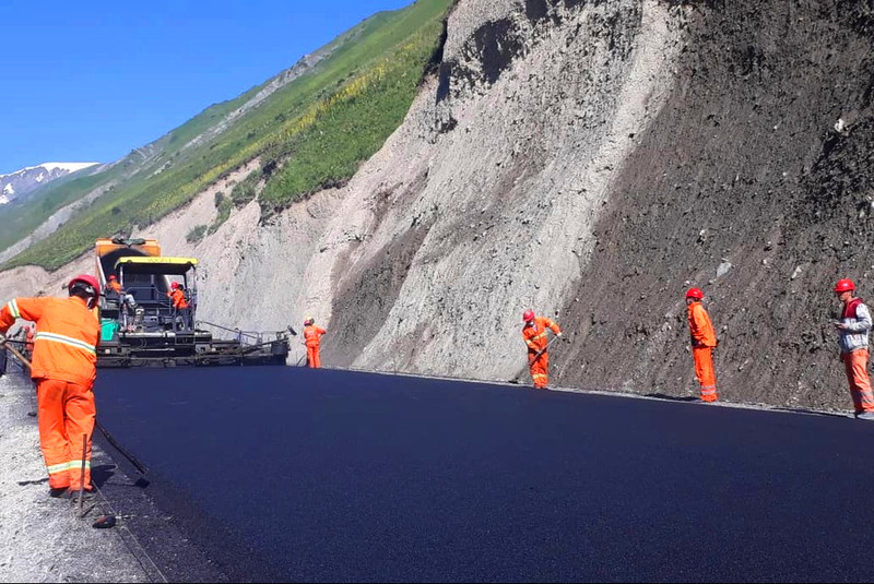 Какие депутаты будут изучать ход строительства альтернативной автодороги Север&mdash;Юг? (фамилии) &mdash; Tazabek