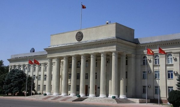 Правительство не смогло ответить на вопросы депутатов по польскому кредиту в 40 млн евро и золоторудному месторождению в Орловке — Tazabek