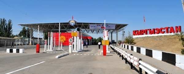 Депутат К.Жумалиев предложил разработать новый генплан пропуска через КПП &laquo;Ак-Жол&raquo; &mdash; Tazabek