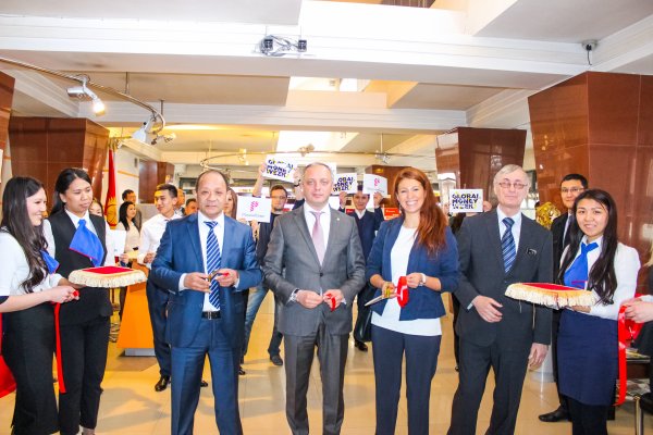 Региональный консультант по Европе, Центральной Азии и Южной Африке Карина Авакян открыла нумизматическую выставку в &laquo;Росинбанке&raquo; &mdash; Tazabek