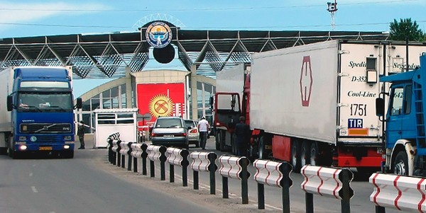 Минэкономики предлагает увеличить размер штрафа за сокрытие от таможенного контроля товаров, проходящих через территорию ЕАЭС с 2 тыс. до 5 тыс. сомов &mdash; Tazabek