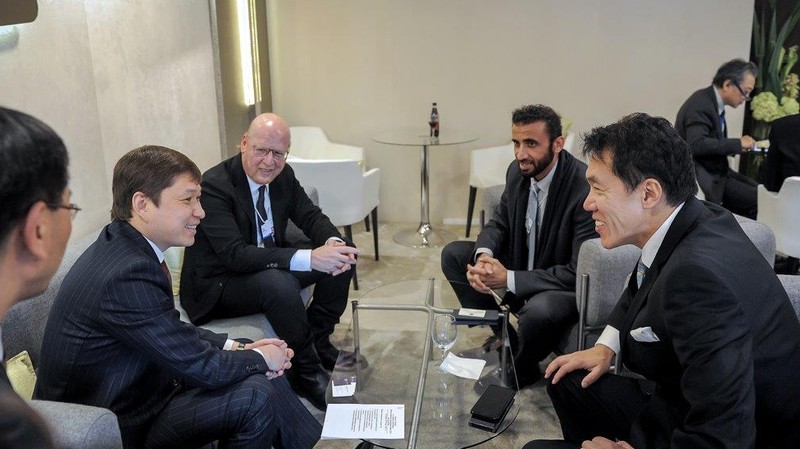 Премьер в Давосе предложил ряду компаний подумать об инвестировании в гидроэнергетические, горнорудные, туристические и цифровые проекты &mdash; Tazabek