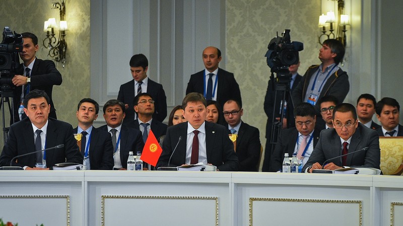 Для перехода на цифровую экономику необходимо создать инфраструктуру, обеспечить цифровую грамотность и запустить отечественные  IT-компании, - правительство &mdash; Tazabek